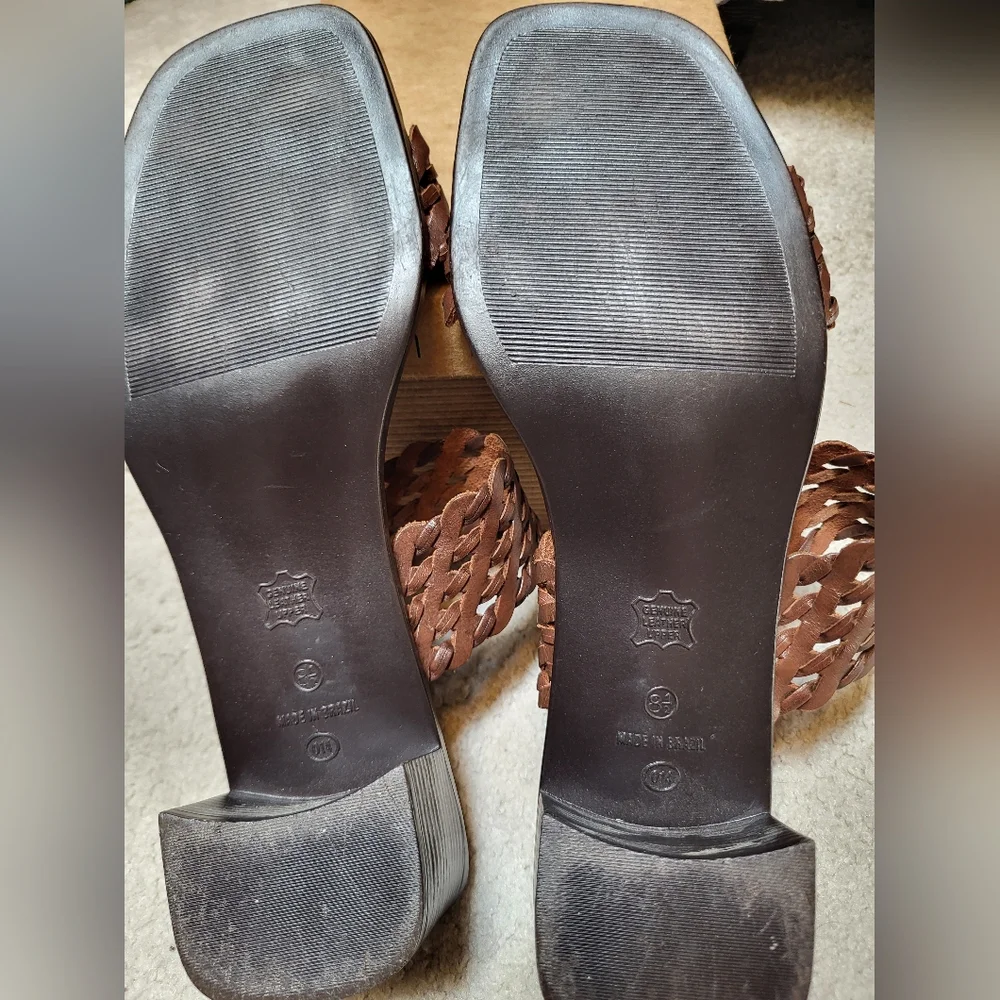 Vintage Unisa Brown 'Mandarin Luggage' Woven Heels - Size 8.5